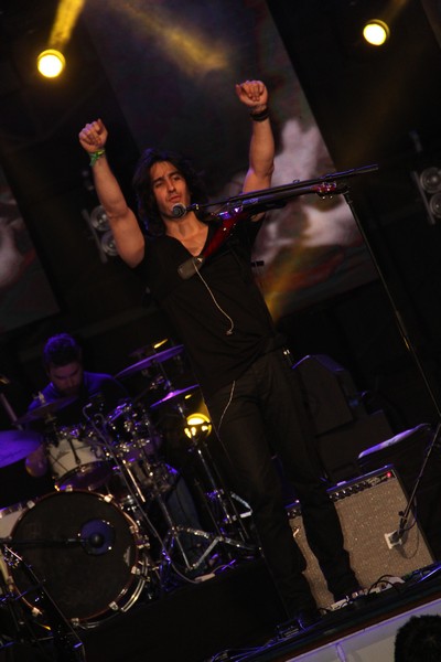 Avo Demirdjian in Concert